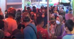 Video Berburu Takjil Tetap Jadi Tradisi di Bulan Ramadan saat Pandemi