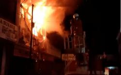  1 Unit Ruko Terbakar di Dairi, Warga Emosi Mobil Damkar Mengalami Kerusakan