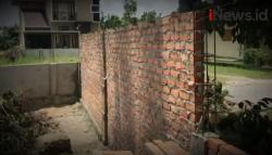 Video Tembok 2 Meter Penutup Akses Jalan Dirobohkan di Pekanbaru