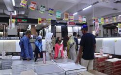 Semarakkan Ramadhan Qhomemart Beri Promo Gratis Keramik Hingga 10 Dus<