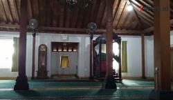 Melihat Berbagai Macam Ciri Khas Masjid Pathok Negoro Plosokuning Yogyakarta