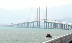 Istri Coba Bunuh Diri, Suami Terjun dari Jembatan ke Laut untuk Menyelamatkan