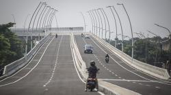 Penampakan Flyover Cakung Mulai Dilintasi Kendaraan Bermotor Hari Ini