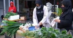Video Komunitas Berkebun di Kota Baubau Bagikan Sayuran Segar kepada Pengendara saat Ramadan