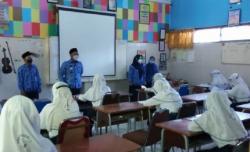 Pemkab Gresik Mulai Buka Sekolah Tatap Muka, Bupati: Ini Tidak Wajib 