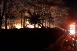 Video Gudang Limbah Ban di Bogor Hangus Terbakar 