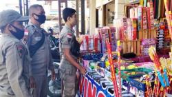 Dinilai sudah Menggangu Masyarakat, Ratusan Petasan di Meulaboh Disita Petugas Satpol PP