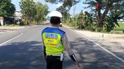 Video Polisi Sekat Jalur Pemudik di Perbatasan Wilayah Sragen-Jateng