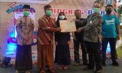 Ngabuburit, Komunitas di Pekalongan Ini Gelar Potong Rambut Massal dan Galang Dana