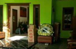 Video Jokowi Kirim Karangan Bunga ke Rumah Duka Radhar Panca