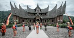 Sandiaga Uno Dukung Tanah Datar Sumbar Kembangkan Destinasi Wisata Ikonik