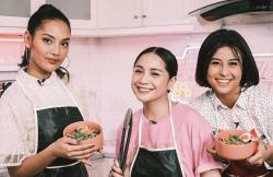 Masak Bareng, Awkarin Terkesima Kecantikan dan Kepribadian Nagita Slavina   