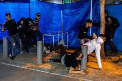 Polisi Israel dan Warga Palestina Bentrok Lagi di Yerusalem usai Sholat Tarawih