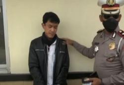 Video Polisi Tangkap Pria di Bekasi yang Mengaku Anggota BNN