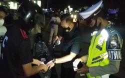 Jelang Larangan Mudik, Polisi Razia di Jalintim Indralaya Sumsel  <