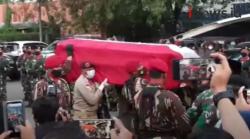 Video Jenazah Kabinda Papua Brigjen Putu Danny Disemayamkan di Markas Kopassus Cijantung