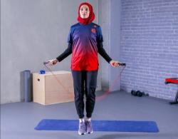 Gaya Ngabuburit Atlet Cantik Kubra Dagli: Ajak Penggemar Skipping hingga Bikin Tantangan