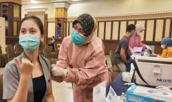 60 Persen Pekerja Publik di Banjarmasin Telah Divaksinasi