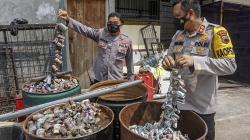 Penampakan Ribuan Petasan Sebesar Gelas Siap Ledak Disita Polisi