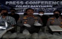 Penyelundupan 86.900 Benih Lobster Senilai Rp8,9 Miliar Digagalkan di Pelabuhan TAA