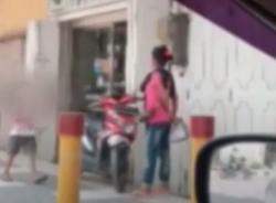 Video Viral Hasil Mengemis Kurang, Nenek di Palembang Aniaya Cucu<