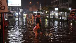 Kota Dumai Dikepung Banjir Rob