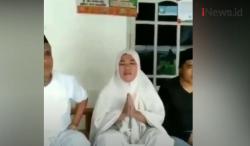 Video Ibu Penuding Tetangga Ritual Babi Ngepet Minta Maaf