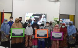 Siswa Bina Amal Semarang Ini Salurkan Bantuan Rp77 Juta dari Hasil Menabung