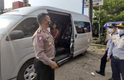 Jelang Lebaran, Tarif Travel Gelap Jakarta-Surabaya Mencapai Rp750.000