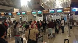 Awas Tertular, 2  WNA India Lolos Tanpa Karantina di Bandara<