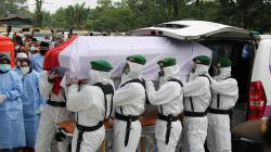 Pemakaman Wakil Wali Kota Dumai Amris Meninggal Terinfeksi Covid-19