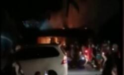 Video Pemuda di Medan Bakar Rumah, Diduga Alami Stress
