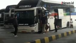 Video Terminal Pulo Gebang Mulai Ramai Jelang Larangan Mudik