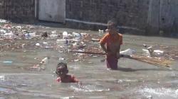  Banjir Rob Kembali Genangi Pemukiman Warga Pesisir Kota Waingapu NTT