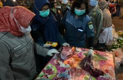 Dispangtan Salatiga Sita Puluhan Kilogram Daging Sapi Glonggongan