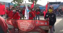 Video KPBI Gelar Unjuk Rasa di Pintu Pelabuhan Tanjung Priok