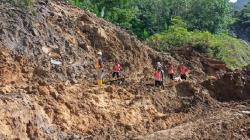 Pencarian Korban Longsor di PLTA Batangtoru, Kapolda Sumut Minta Tim SAR Dimaksimalkan<