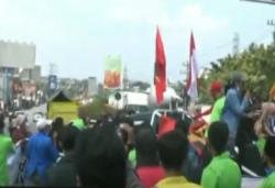 Video Mahasiswa Berupaya Blokade Jalur Pantura dalam Aksi Demo Buruh