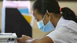 Potret Pelajar Kepulauan Seribu Pinjam Ponsel Sekolah untuk Ujian Online