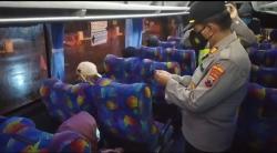 Razia Pemudik, TNI-Polri Hentikan Paksa Kendaraan dari Jabar-Jakarta di Pintu Masuk Cilacap