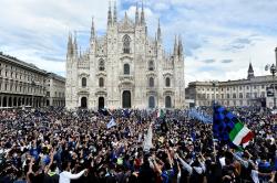 Masih Pandemi Covid, Suporter Inter Milan Malah Turun ke Jalan Rayakan Scudetto ke-19