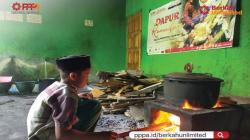 Dapur Ramadan, Upaya Memuliakan Santri di Bulan Suci