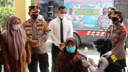 Cek Vaksinasi Keliling, Kapolres Batubara: Tidak Perlu Ragu dan Takut Divaksin