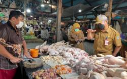 Stok Bahan Pokok di Pasar Banyak, Warga Kalsel Diimbau Tak Gelar Aksi Borong