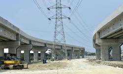 Dibantu Pusat, Penyelesaian Proyek JLLB di Surabaya Kini Lebih Ringan <