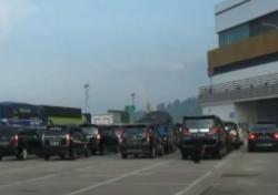 Video Jelang Larangan Mudik, Pelabuhan Merak dan Sumenep Padat 