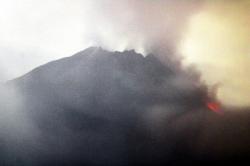 Tadi Malam Merapi Luncurkan Awan Panas Guguran Sejauh 1,5 Km