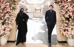 Pulang dari Jepang Syahrini Tampil Behijab dan Berhasil Khatam Al-Quran