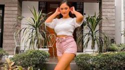 Viral Marion Jola Dikritik Netizen karena Sering Berbusana Terbuka