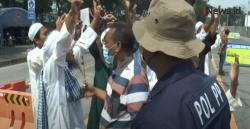 Video Rombongan Pengajian di Surabaya Dipaksa Putar Balik